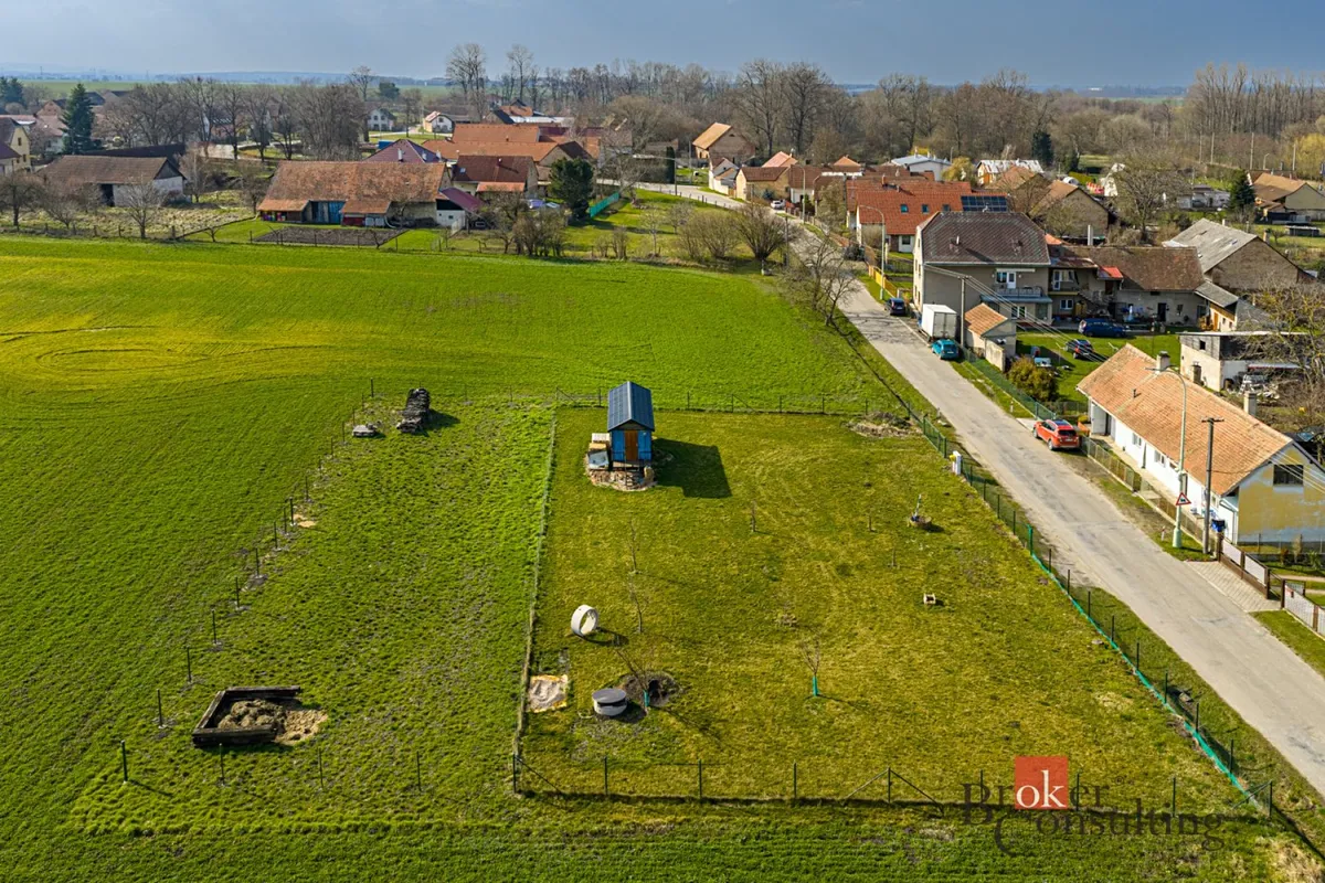 Prodej stavebního pozemku 840 m²